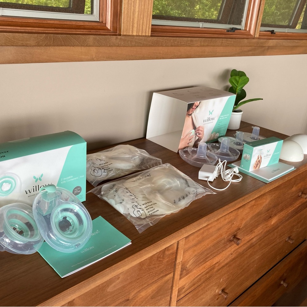 Willow 3rd Generation Pump 24mm, 27mm flanges and containers & new supplies